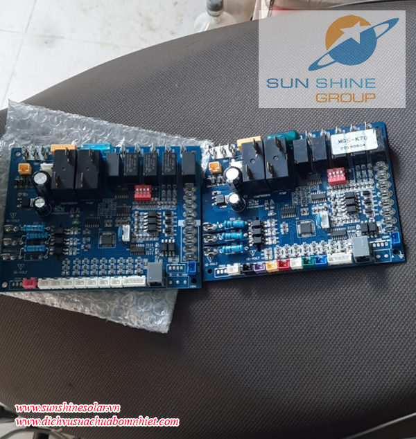 Màn hình bơm nhiệt và bộ điều khiển solar
